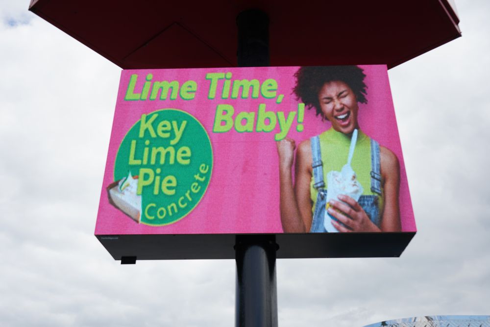 6X8FT OUTDOOR DOUBLE SIDED led SIGNS (2).jpg